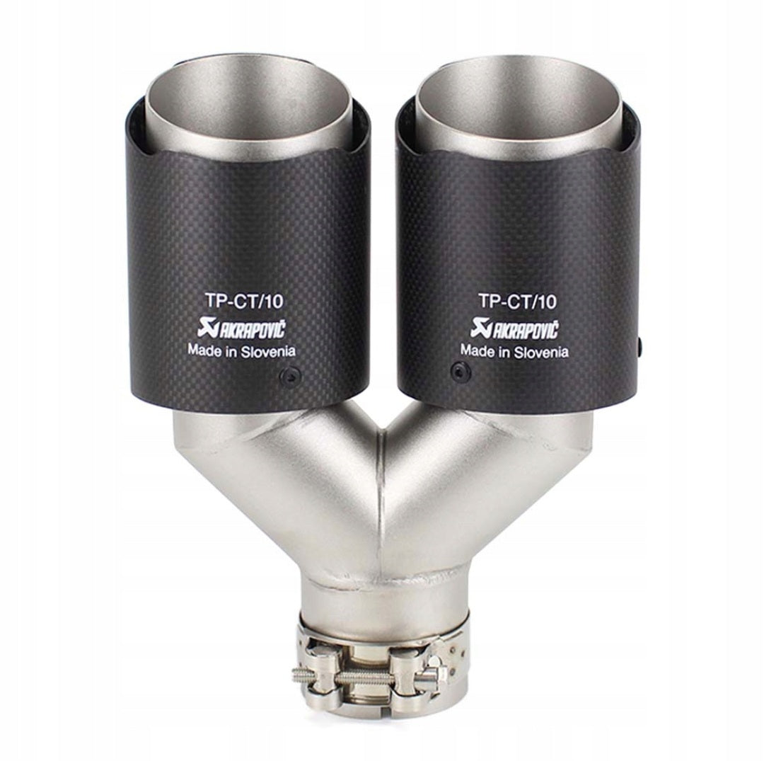 Podwójna Końcówka Wydechu Akrapovič Karbon – Edycja TwojaBryczka Premium Dual-Tip